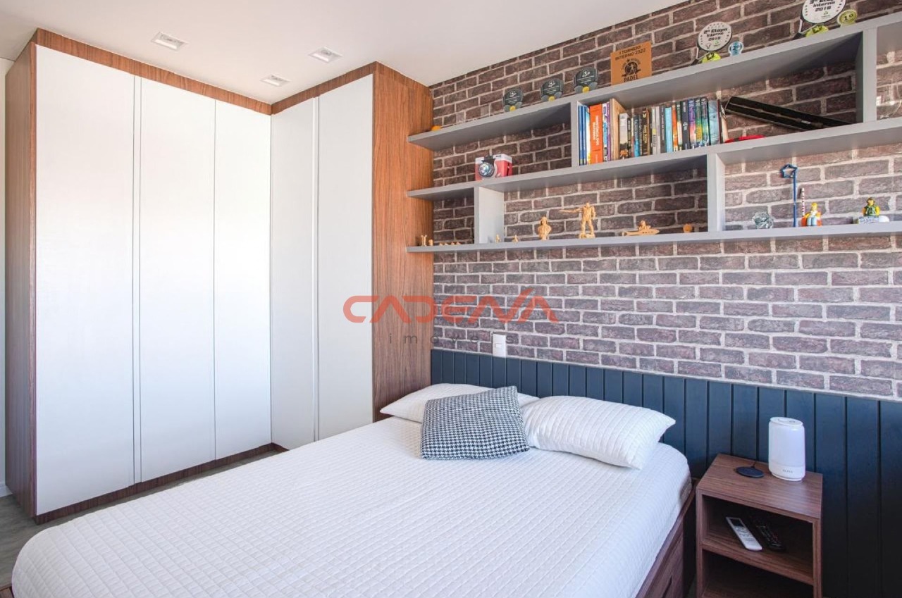 Apartamento à venda no Mercês: 