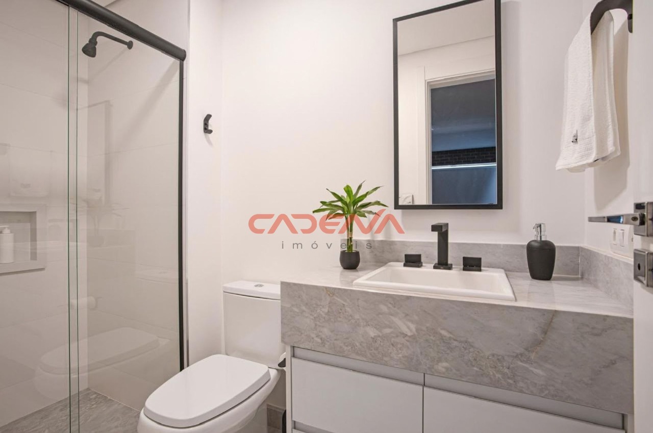 Apartamento à venda no Mercês: 