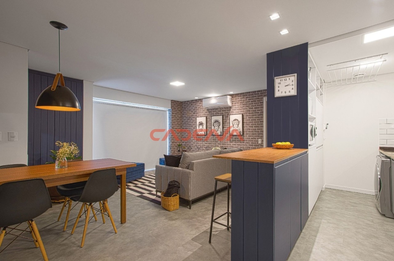 Apartamento à venda no Mercês: 