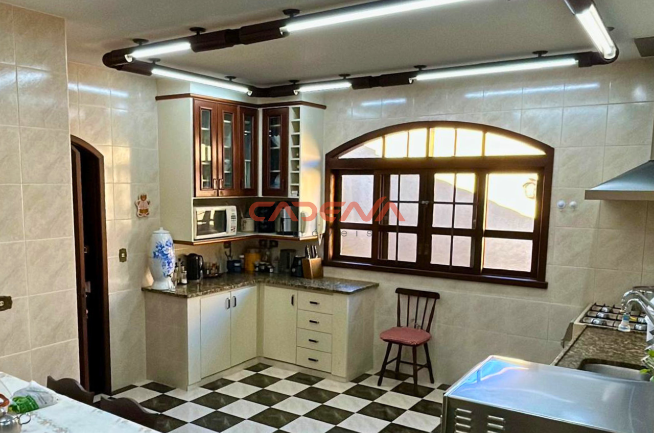 Casa à venda no Bairro Alto: 