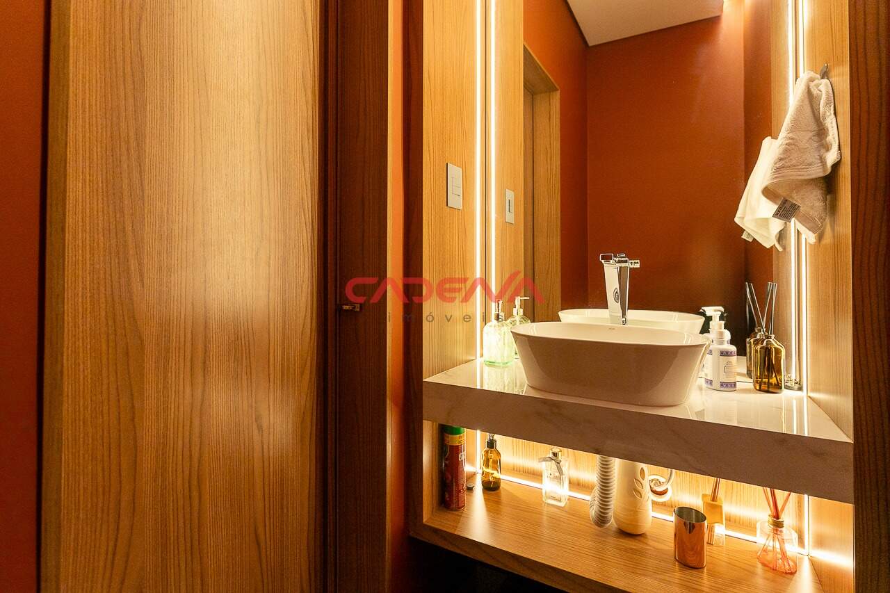 Apartamento à venda no Mercês: 