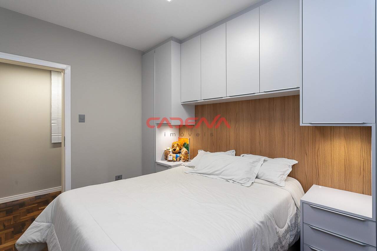 Apartamento à venda no Mercês: 