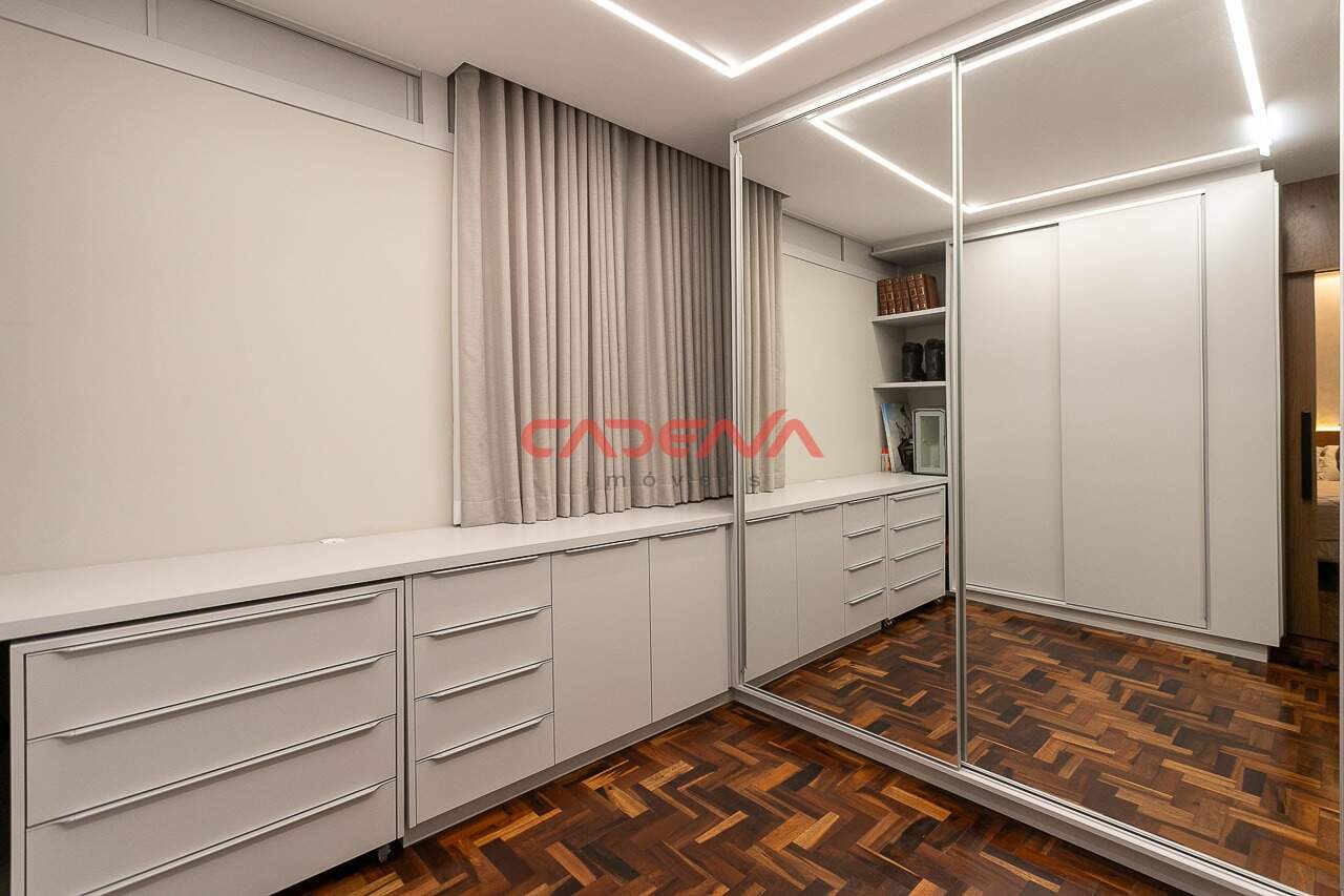 Apartamento à venda no Mercês: 