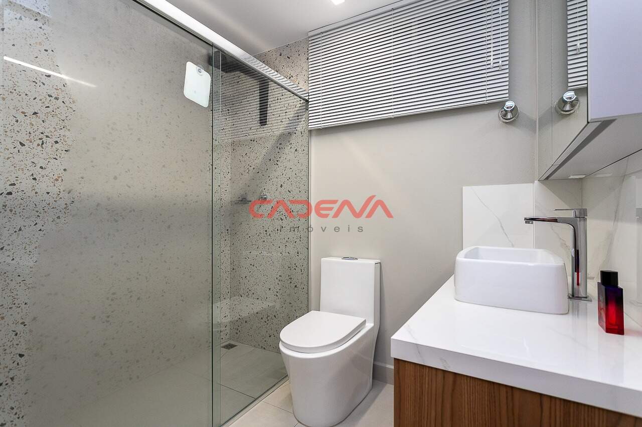 Apartamento à venda no Mercês: 