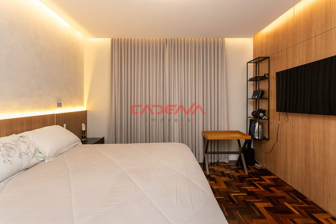 Apartamento à venda no Mercês: 