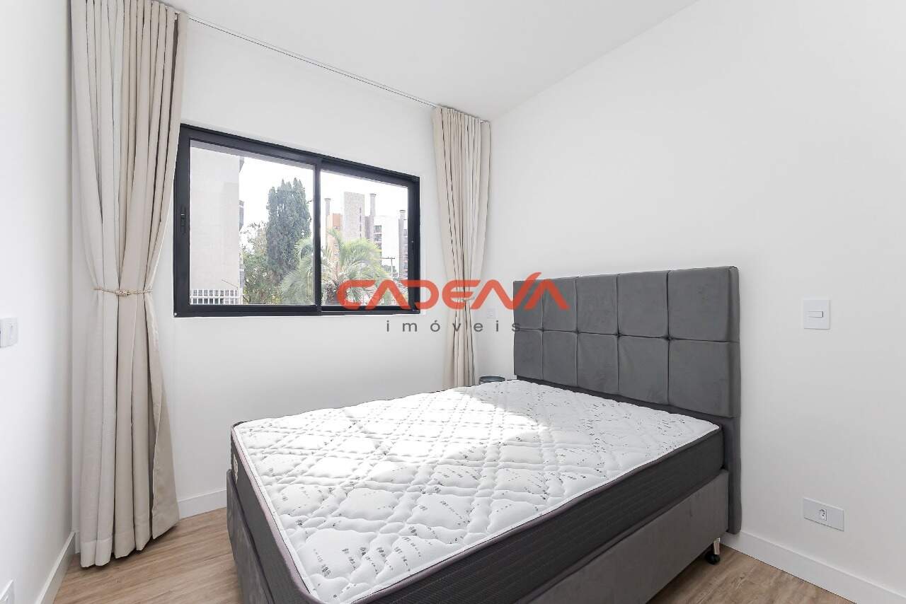 Apartamento para aluguel no Batel: 