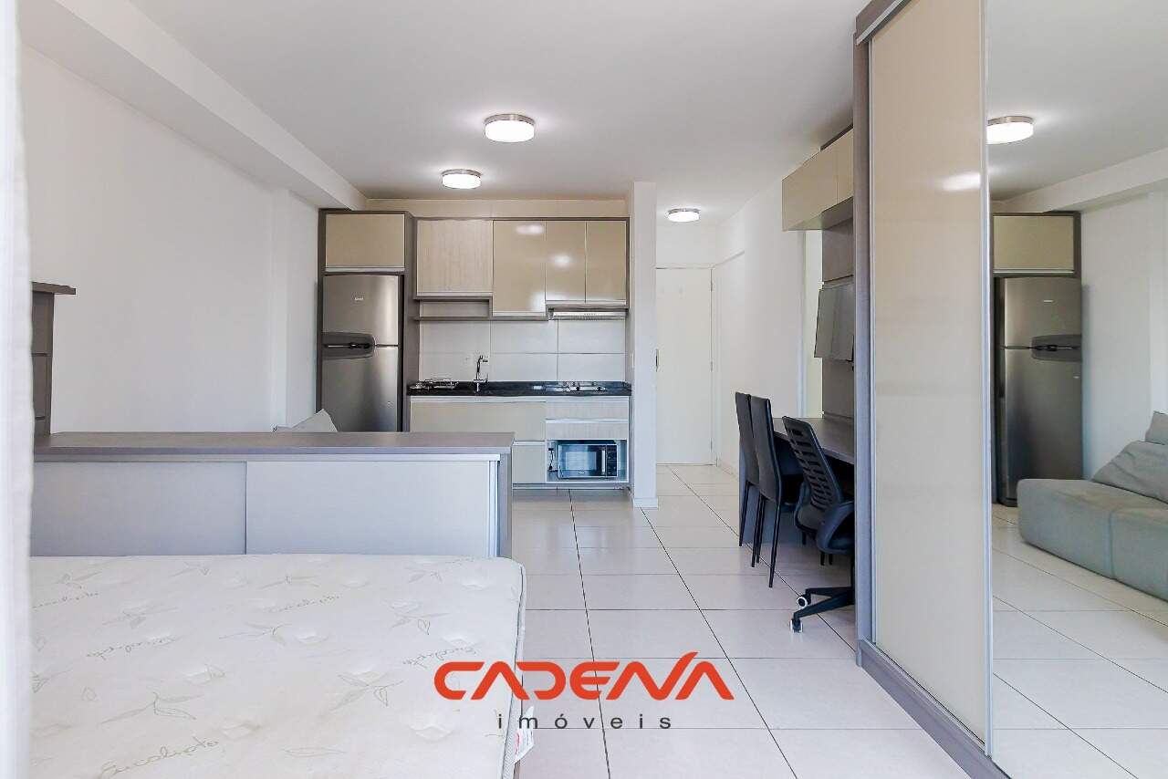 Studio para aluguel no Centro: 