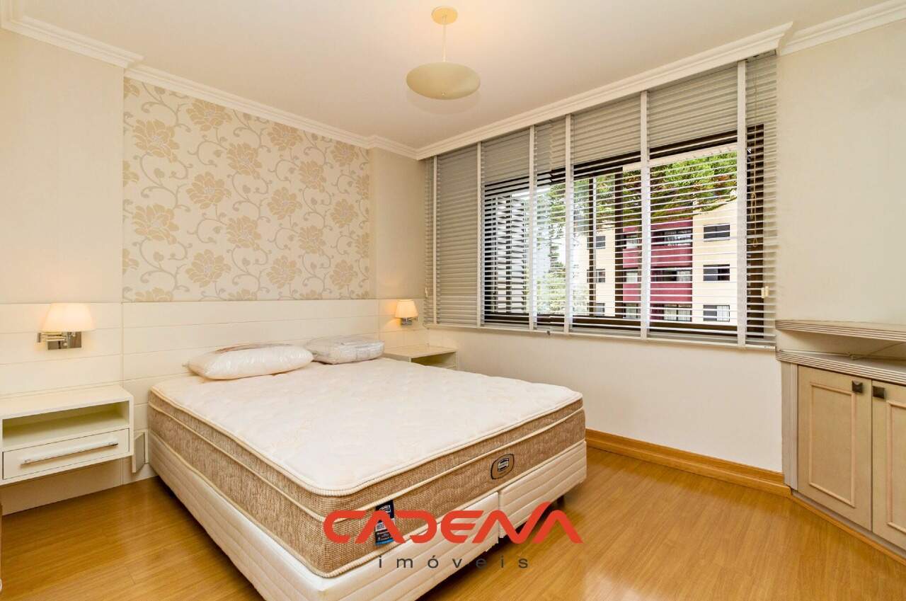 Apartamento para aluguel no Batel: 