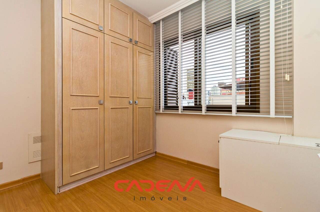 Apartamento para aluguel no Batel: 