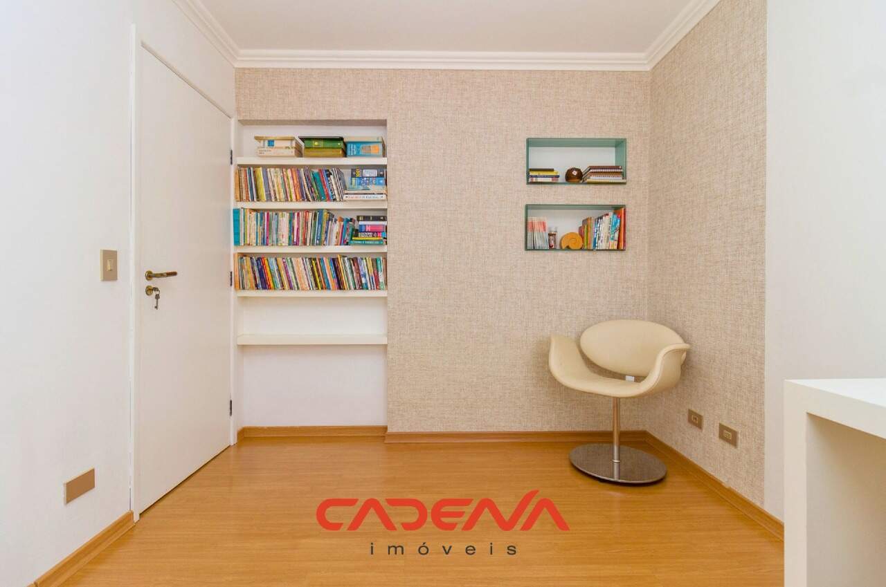 Apartamento para aluguel no Batel: 
