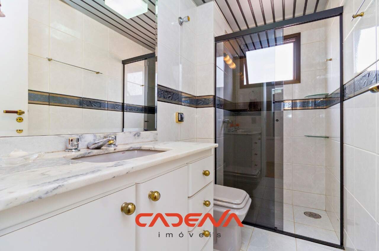 Apartamento para aluguel no Batel: 