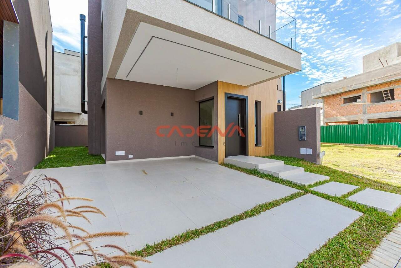 Casa em condomínio fechado para aluguel no Santa Cândida: