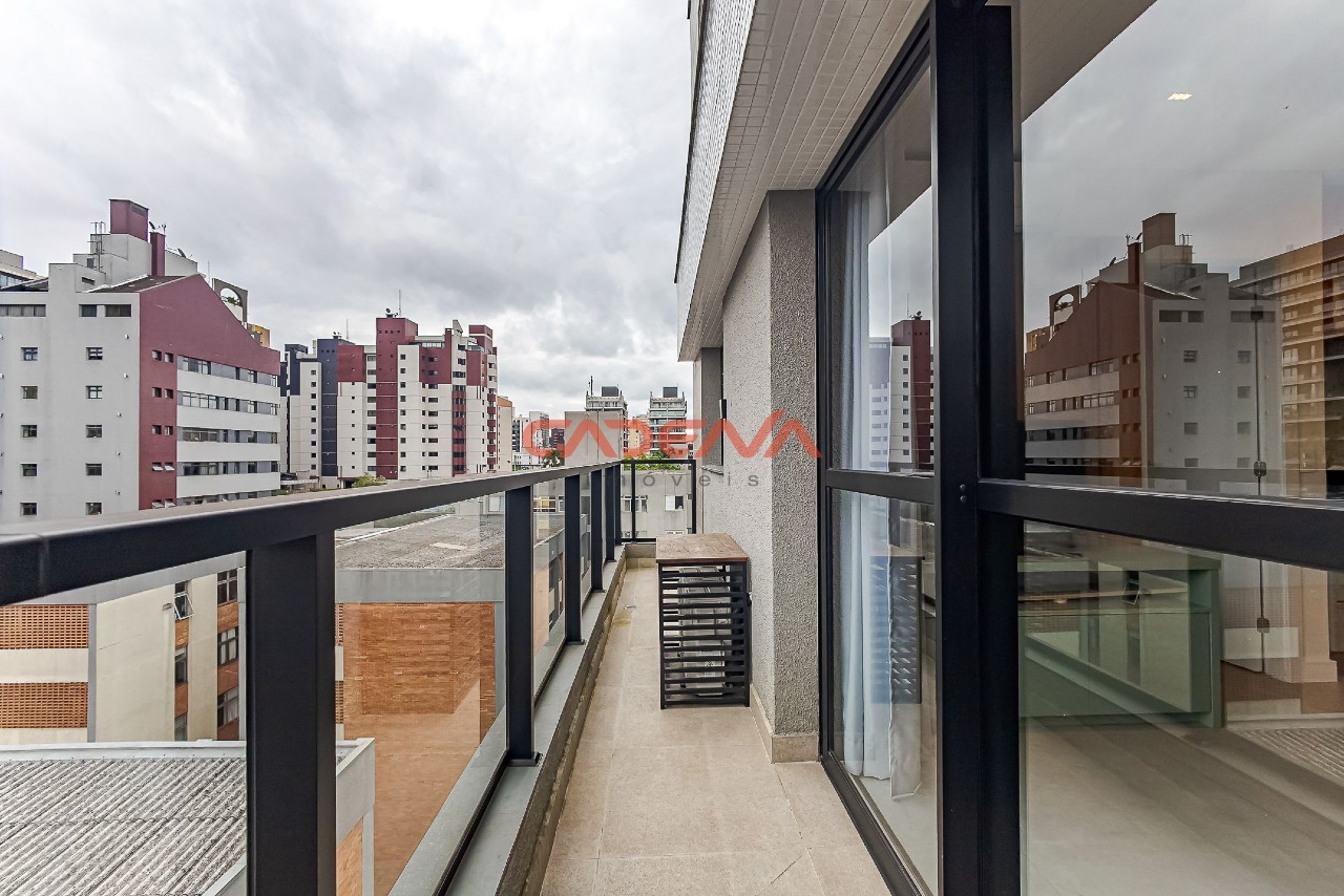 Apartamento para aluguel no Batel: 