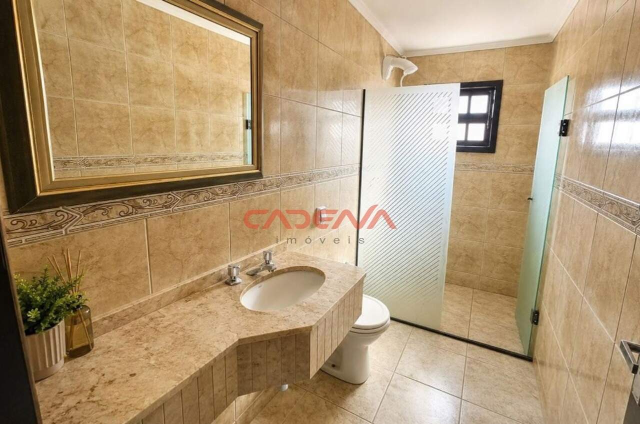 Casa à venda no Mossunguê: 