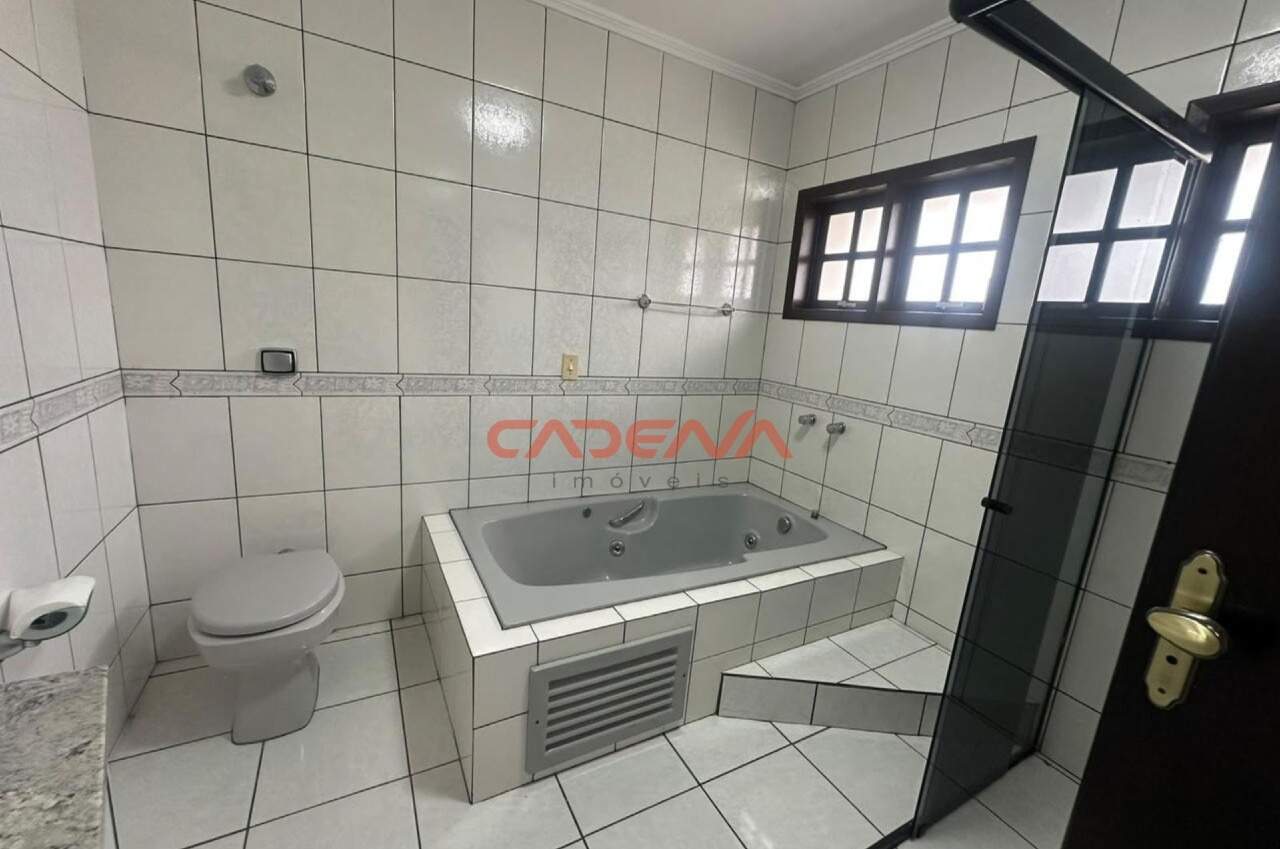Casa à venda no Mossunguê: 