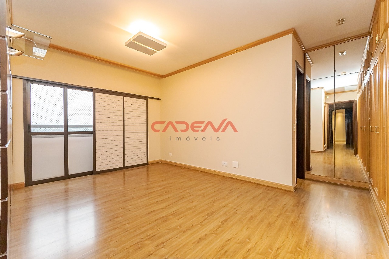 Apartamento à venda no Mossunguê: