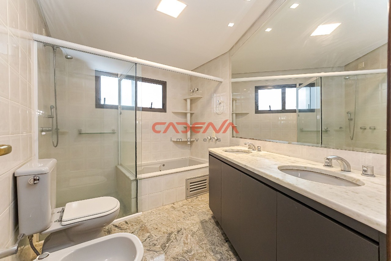 Apartamento à venda no Mossunguê: