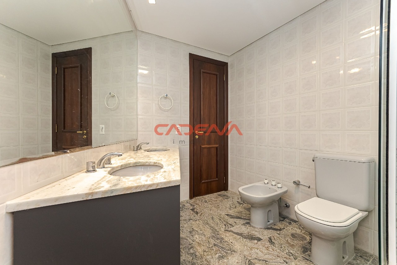 Apartamento à venda no Mossunguê:
