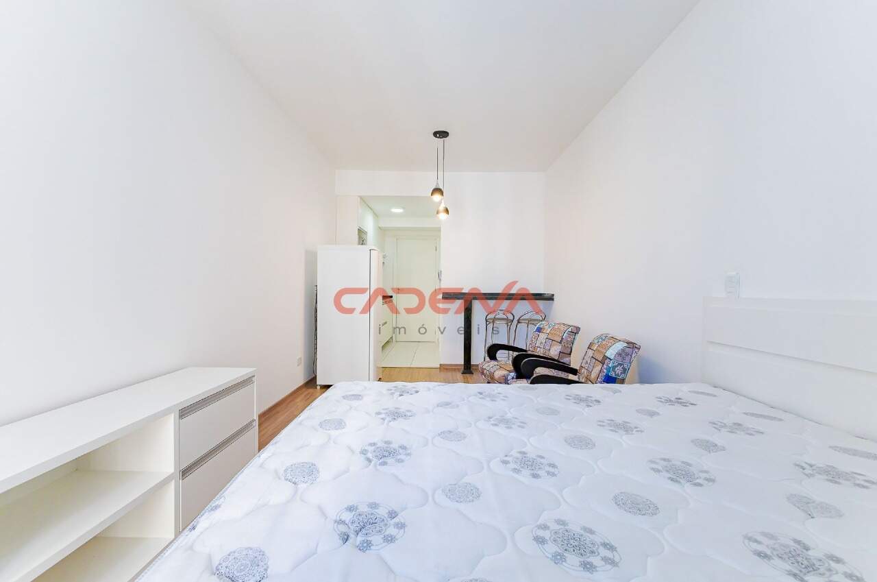 Studio para aluguel no Centro: 