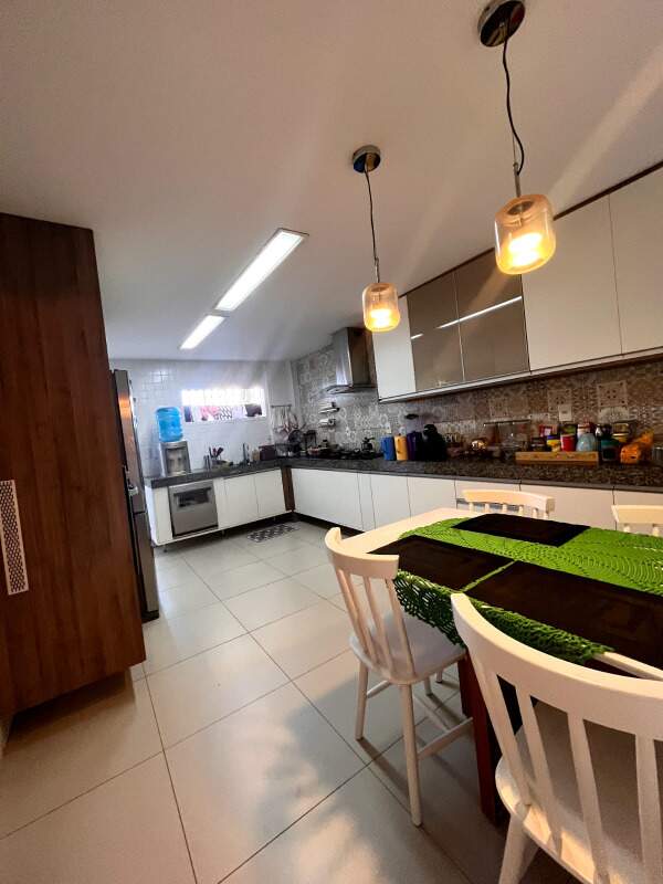 Apartamento à venda no Ilhotas: 
