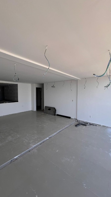 Apartamento à venda no Jóquei: 