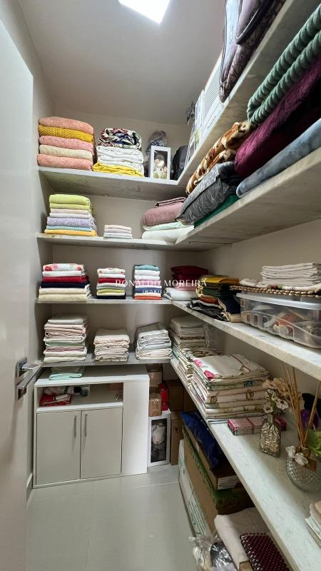 Apartamento à venda no Ilhotas: 