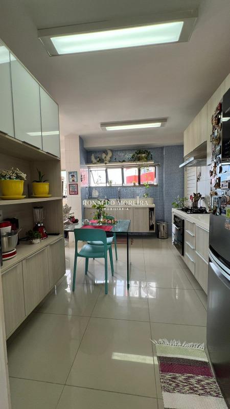 Apartamento à venda no Ilhotas: 