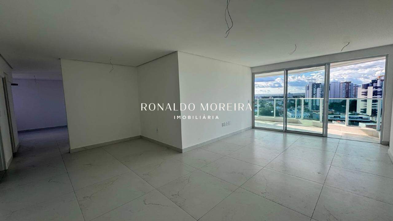 Apartamento à venda no Jóquei: 