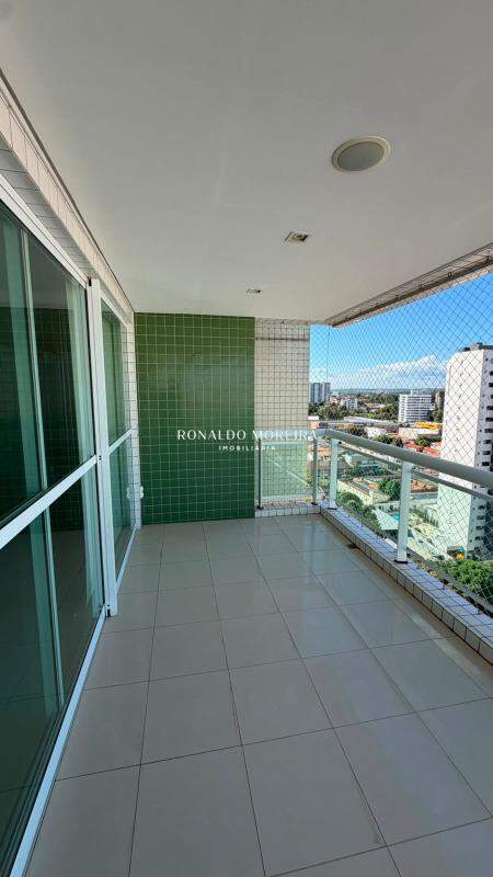 Apartamento à venda no Jóquei: 