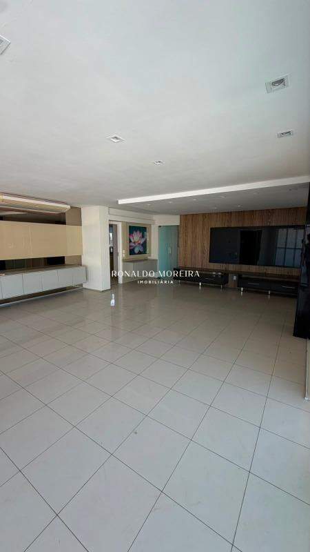 Apartamento à venda no Jóquei: 