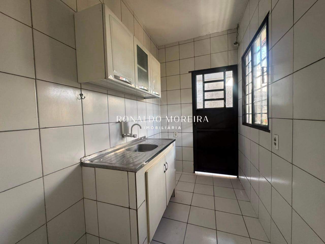 Casa para aluguel no Ilhotas: 