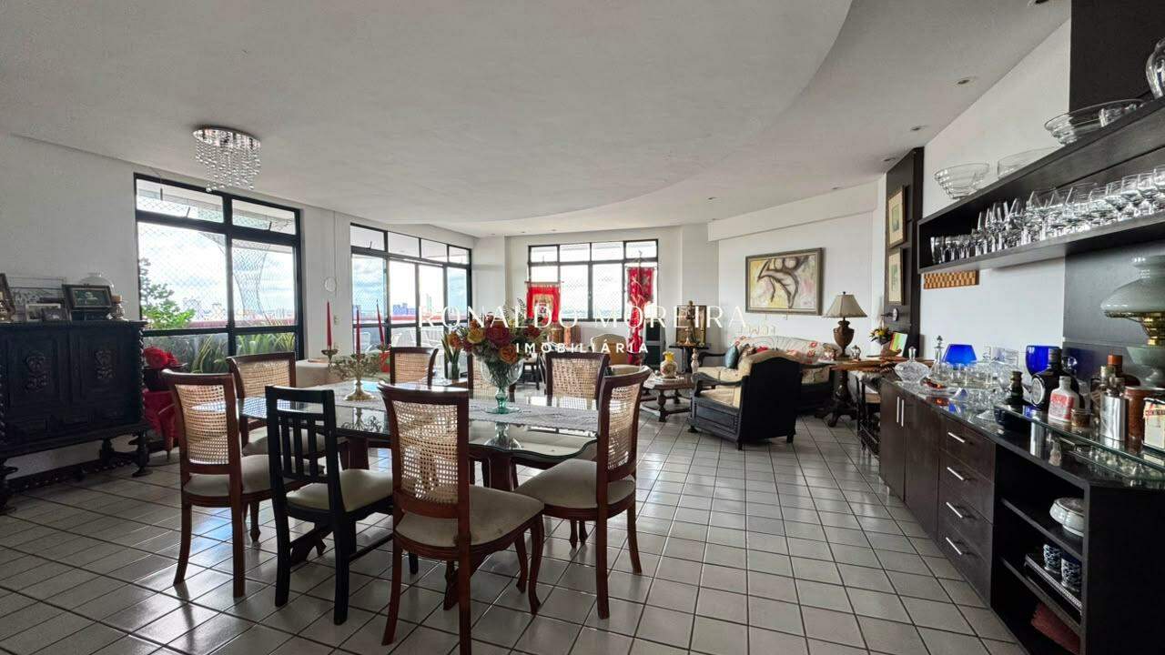 Apartamento à venda no Frei Serafim: 