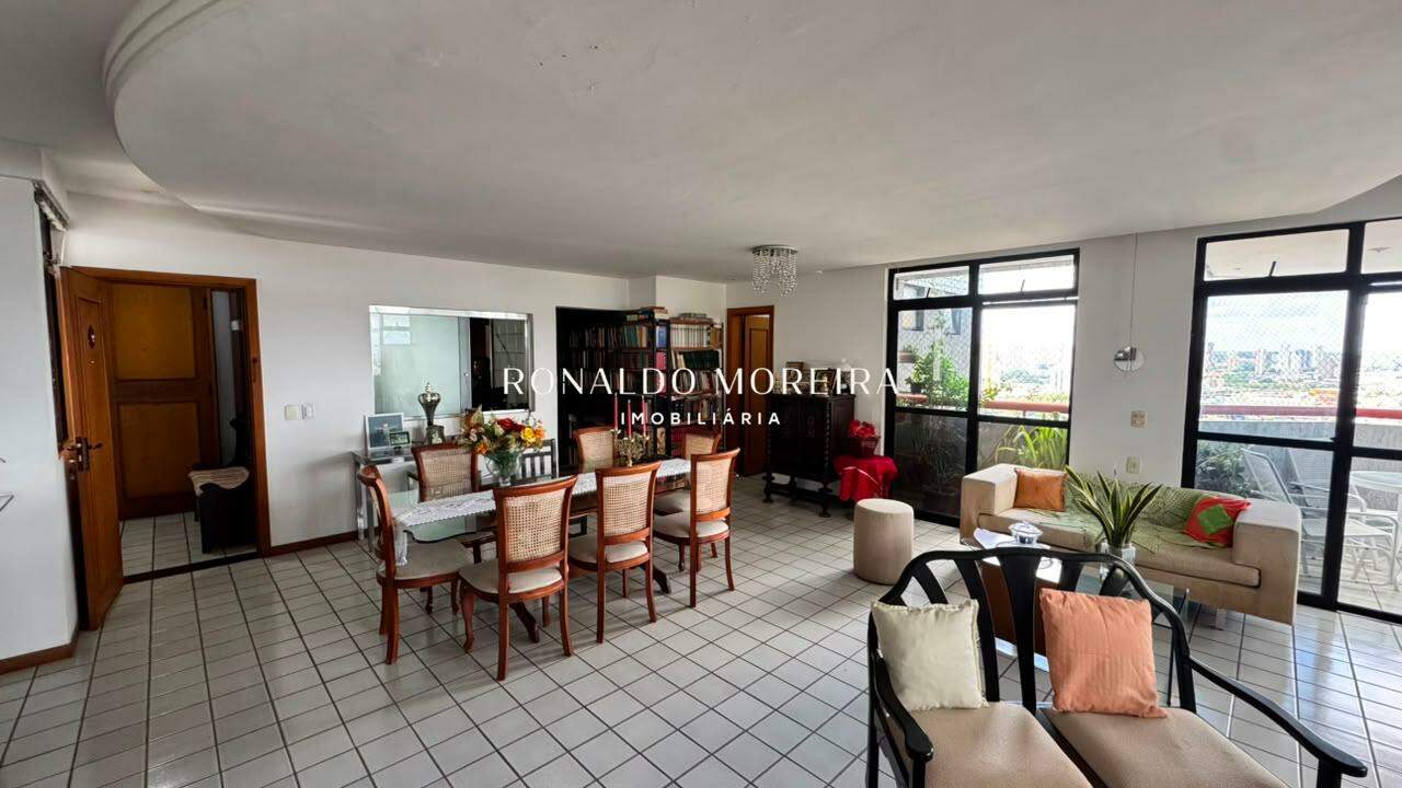 Apartamento à venda no Frei Serafim: 
