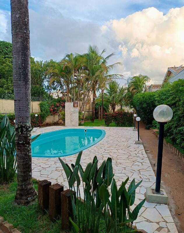 Casa Village Mercês - Casa em Mercês