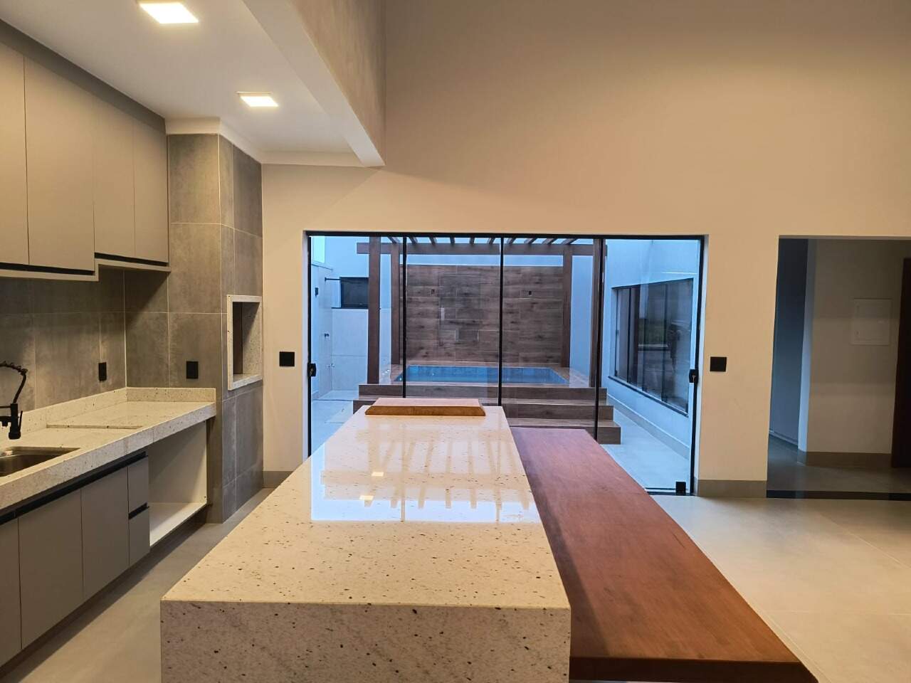 Casa em Condomínio à venda, 3 quartos, 3 suítes, 2 vagas, Estância dos Ipês - Uberaba/MG - Casa em Condomínio em Estância dos Ipês