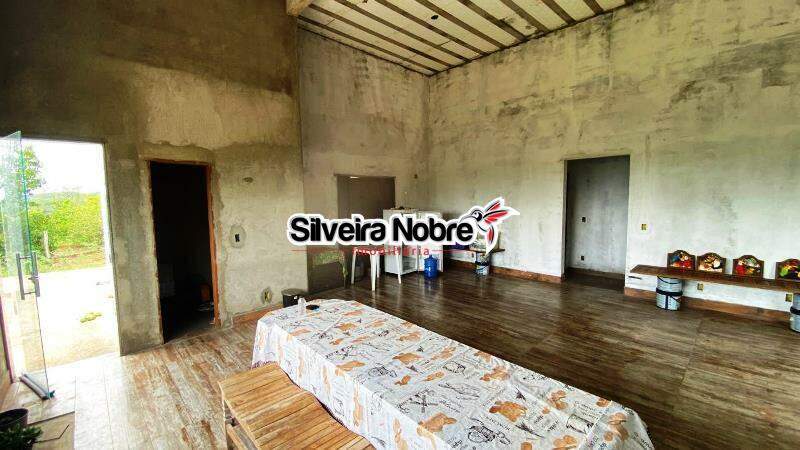 Casa à venda no Centro: 