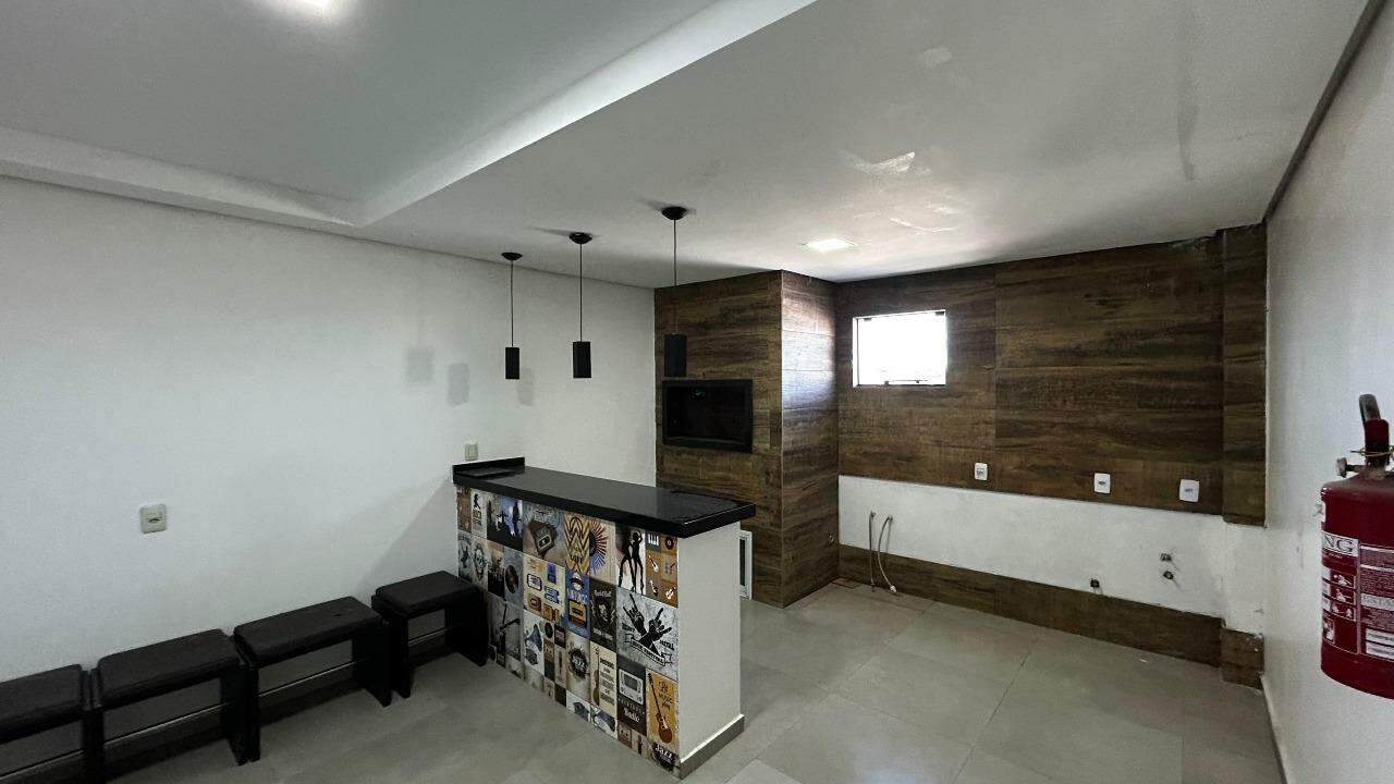 Apartamento para alugar com 1 dormitório, 1 banheiro, 1 vaga de garagem e 100m² de área privativa no bairro Autódromo