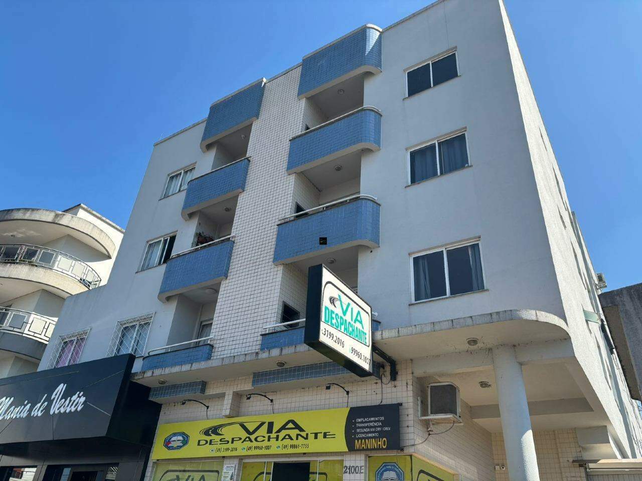 Apartamento para alugar com 1 dormitório, 1 banheiro e 41m² de área privativa no bairro Efapi