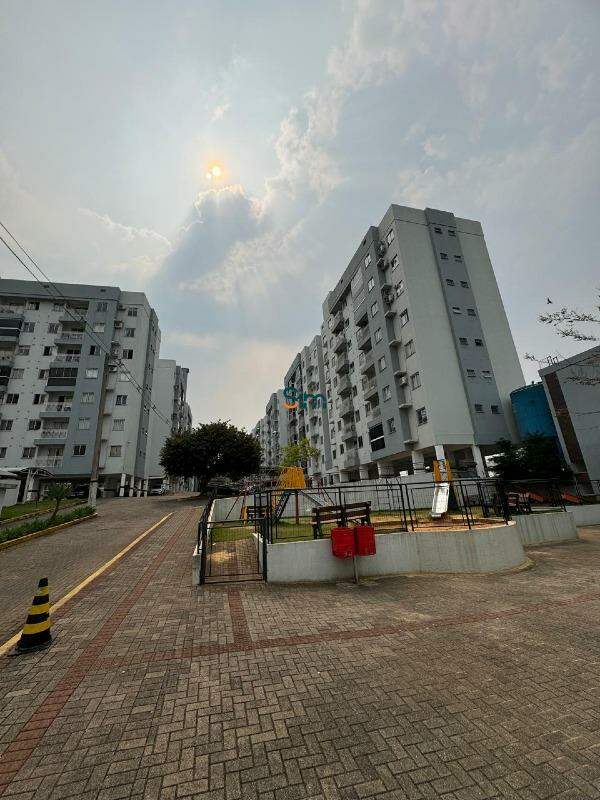 Apartamento à venda com 2 dormitórios, 1 banheiro, 1 vaga de garagem e 54m² de área privativa no bairro Vila Real