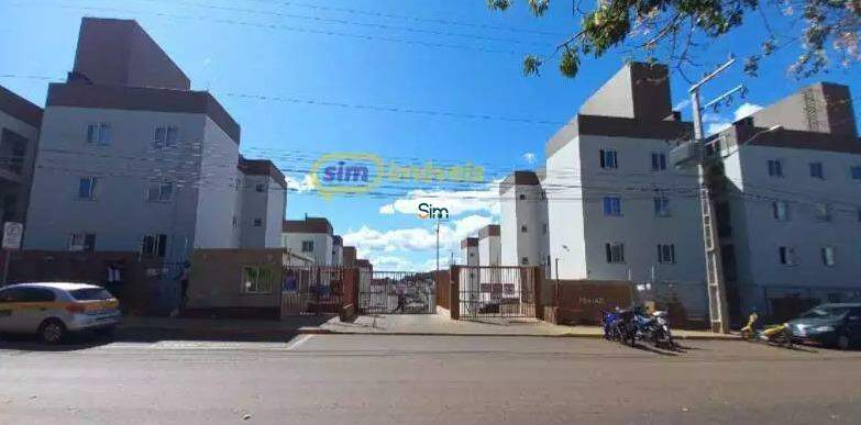 Apartamento para alugar com 2 dormitórios, 1 banheiro, 1 vaga de garagem e 50m² de área privativa no bairro Pinheirinho