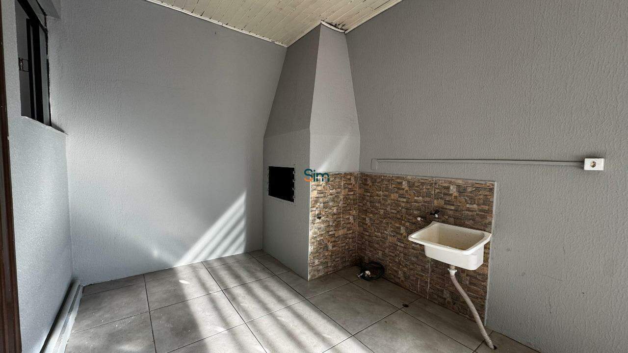 Casa para alugar com 1 dormitório, 1 banheiro, 1 vaga de garagem e 90m² de área privativa no bairro Bela Vista