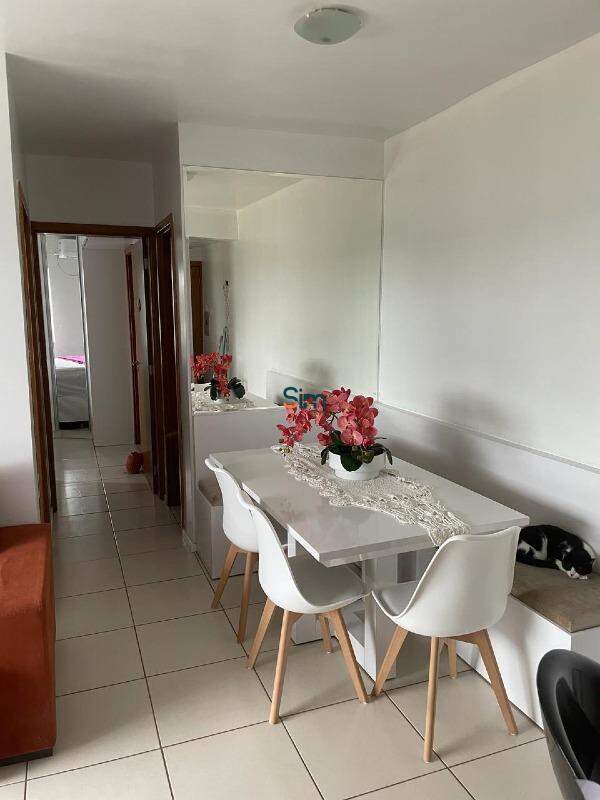 Apartamento à venda com 2 dormitórios, 2 banheiros, 1 vaga de garagem e 54m² de área privativa no bairro Vila Real