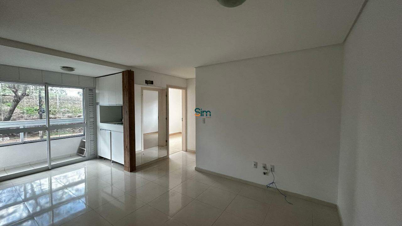 Apartamento para alugar com 2 dormitórios, 1 banheiro, 1 vaga de garagem e 92m² de área privativa no bairro Presidente Médici