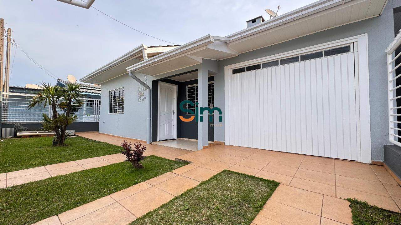 Casa à venda com 3 dormitórios, 2 banheiros, 2 vagas de garagens e 130m² de área privativa no bairro Paraíso