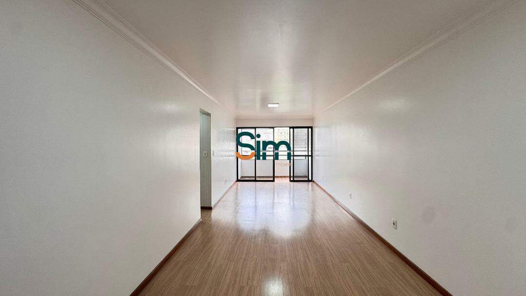 Apartamento à venda com 2 dormitórios, 2 banheiros, 1 vaga de garagem e 70m² de área privativa no bairro Centro