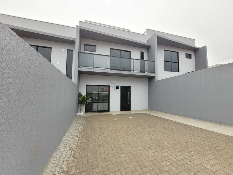 Casa à venda com 3 dormitórios, 1 banheiro, 1 vaga de garagem e 131m² de área privativa no bairro Engenho Braun
