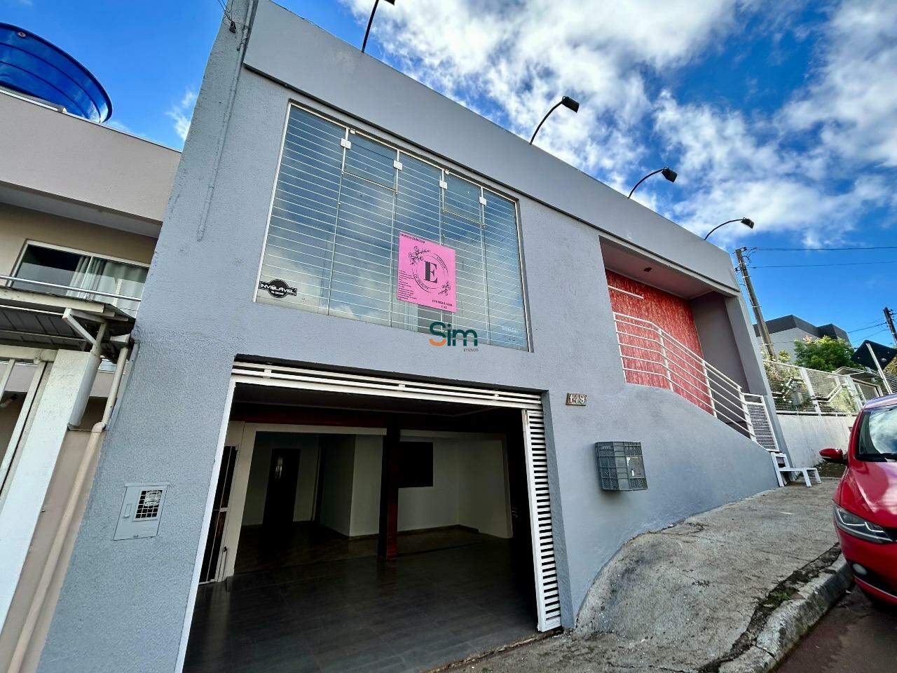 Casa à venda com 3 dormitórios, 1 banheiro, 3 vagas de garagens e 150m² de área privativa no bairro Líder