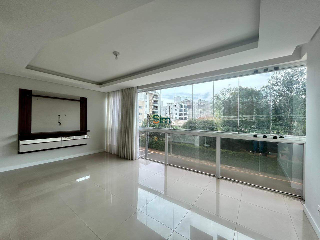 Apartamento à venda com 3 dormitórios, 1 banheiro, 1 vaga de garagem e 113m² de área privativa no bairro Jardim Itália