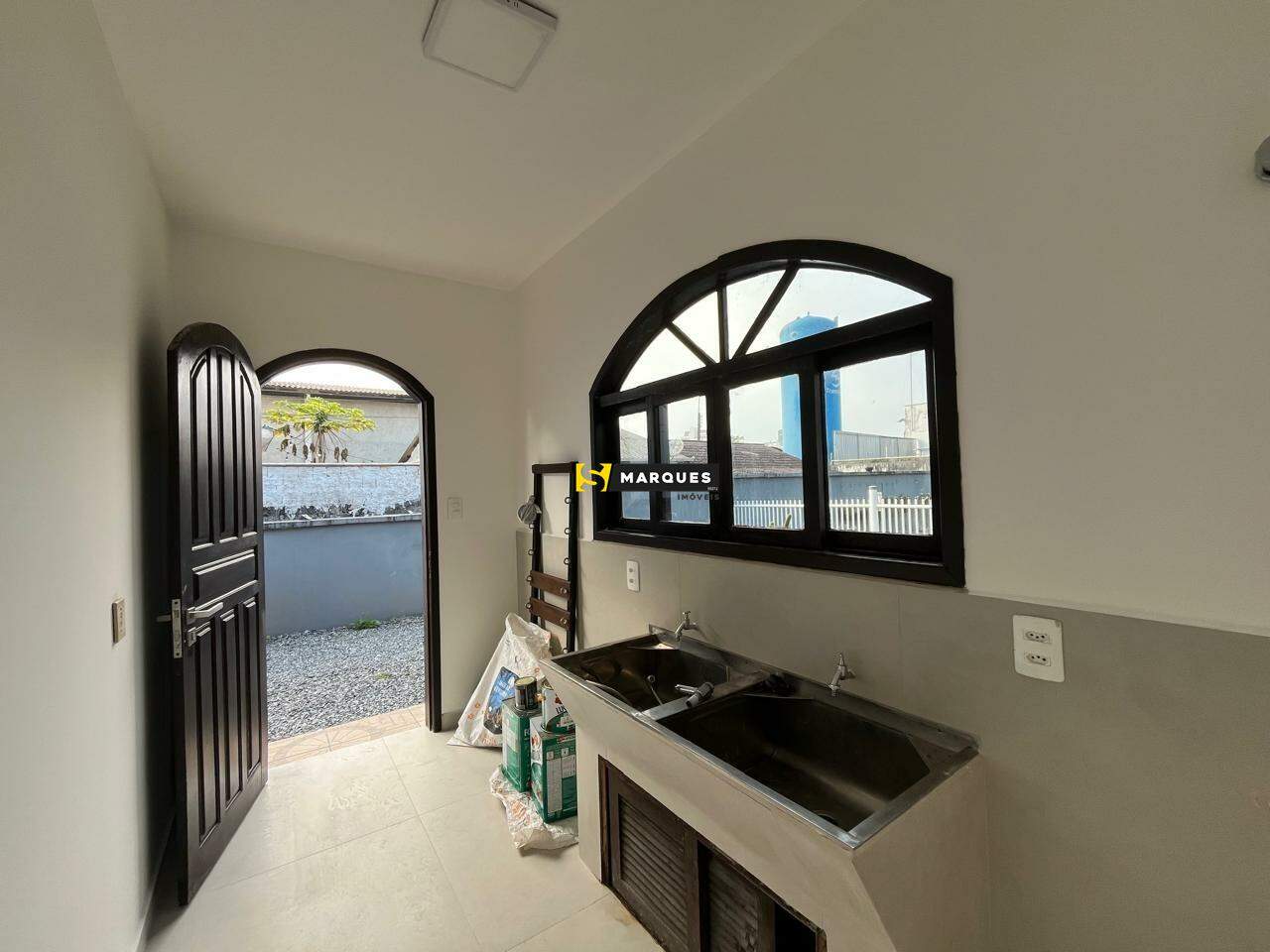 Casa para alugar com 1 quarto, 144m² - Foto 15