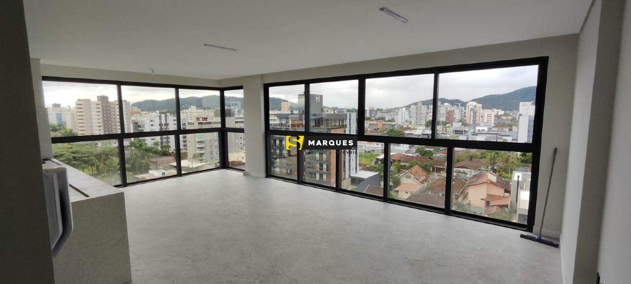 Apartamento para alugar  no América - Joinville, SC. Imóveis